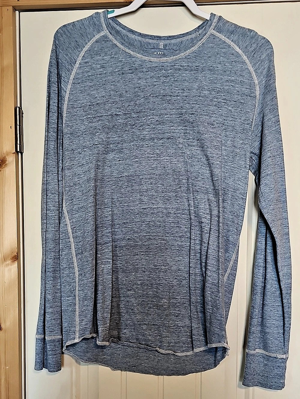 VINTAGE Long Sleeve Blue Size Medium Like New